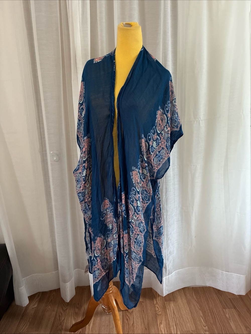 ONE/SIZE Blue Paisley Open-Front Kimono
